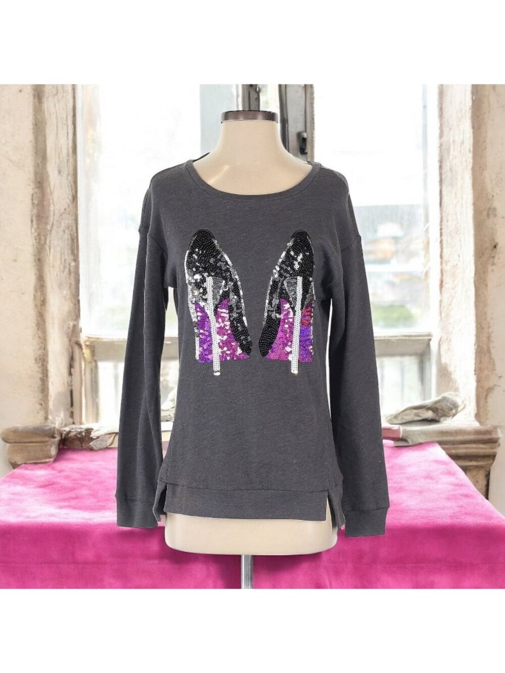 JUICY COUTURE Women's Sequin Heels Long Sleeve Top Size Small